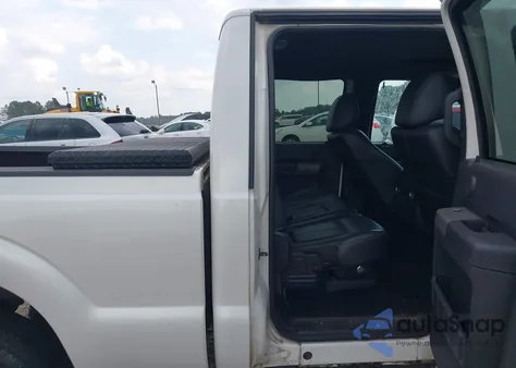 2011 Ford F-250 Lariat z USA, uszkodzony, nr VIN 1FT7W2BT1BEB64699